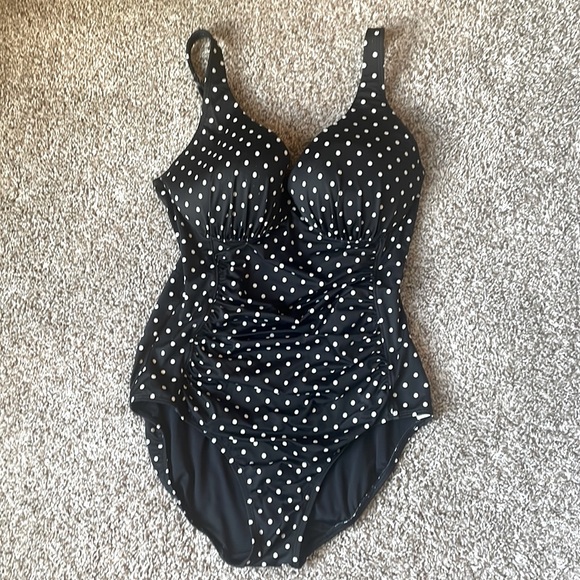 SPANX Swim Spanx One Piece Black Swimsuit Sz 4 Poshmark